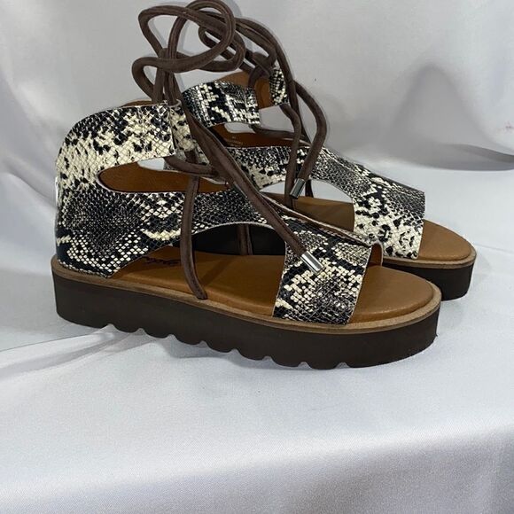 FREE PEOPLE AUBREY WRAP SANDALS NEW - Picture 2 of 10
